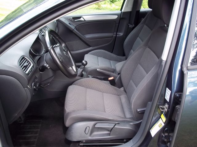 Volkswagen Golf 2011 photo 4