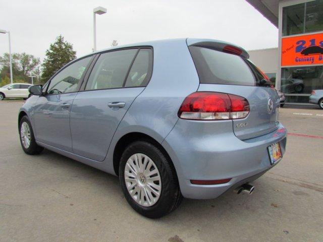 Volkswagen Golf 2011 photo 2