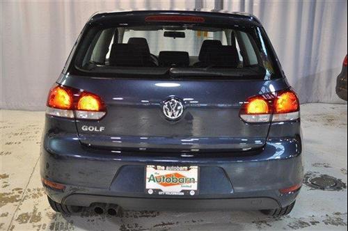 Volkswagen Golf 2011 photo 2