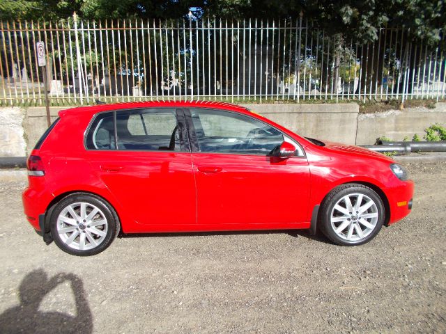 Volkswagen Golf 2011 photo 1