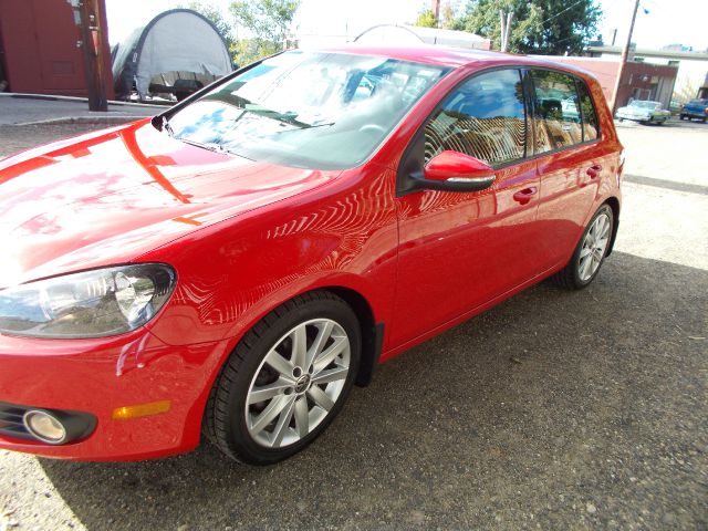 Volkswagen Golf 2011 photo 2