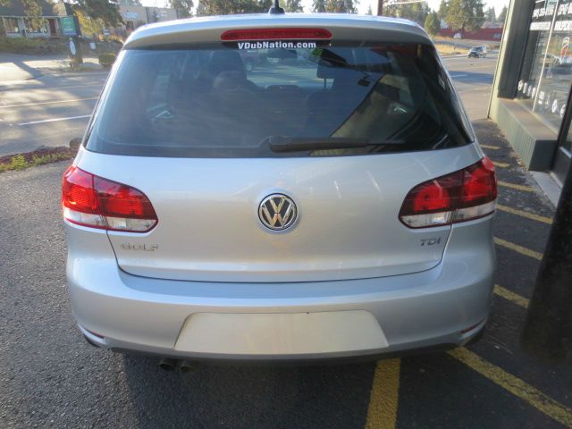 Volkswagen Golf 2012 photo 4