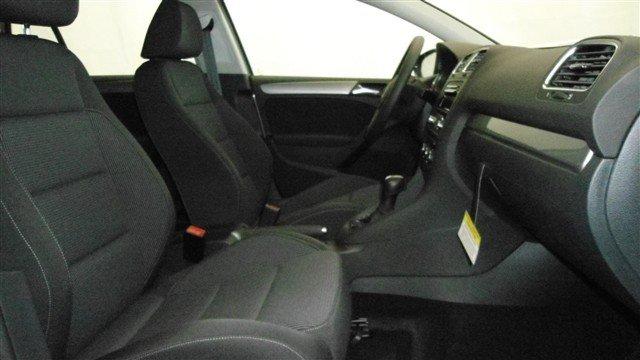 Volkswagen Golf 2012 photo 1