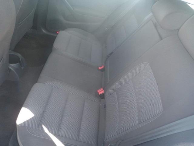 Volkswagen Golf 2012 photo 2