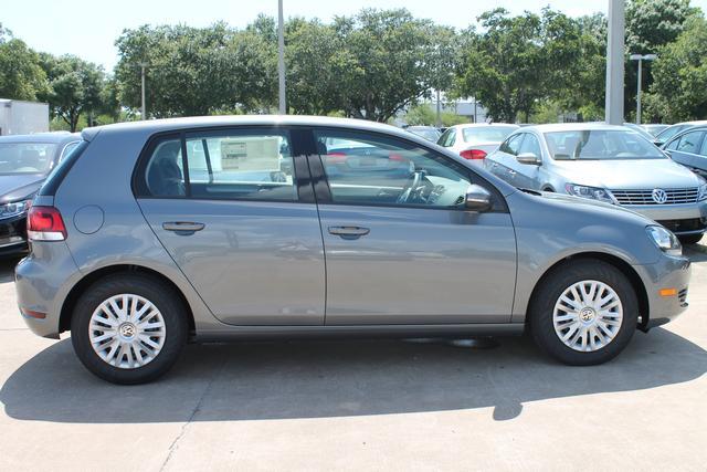 Volkswagen Golf 2013 photo 1