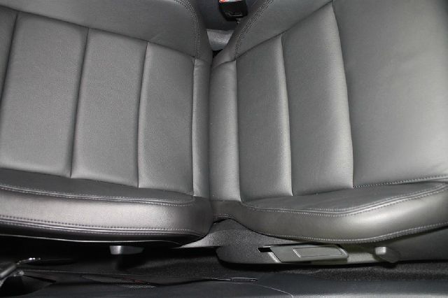 Volkswagen Golf 2013 photo 11