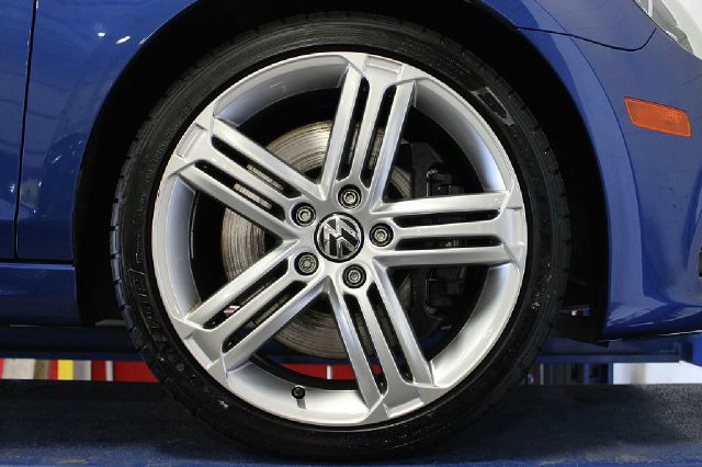 Volkswagen Golf 2013 photo 39