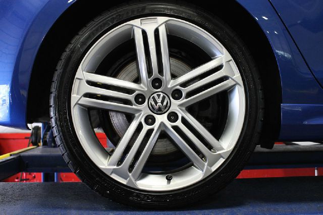 Volkswagen Golf 2013 photo 40