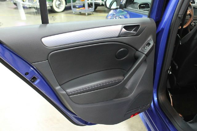 Volkswagen Golf 2013 photo 55