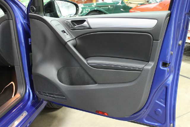 Volkswagen Golf 2013 photo 9