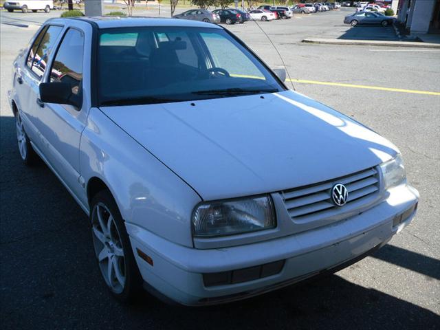 Volkswagen Jetta Unknown Sedan