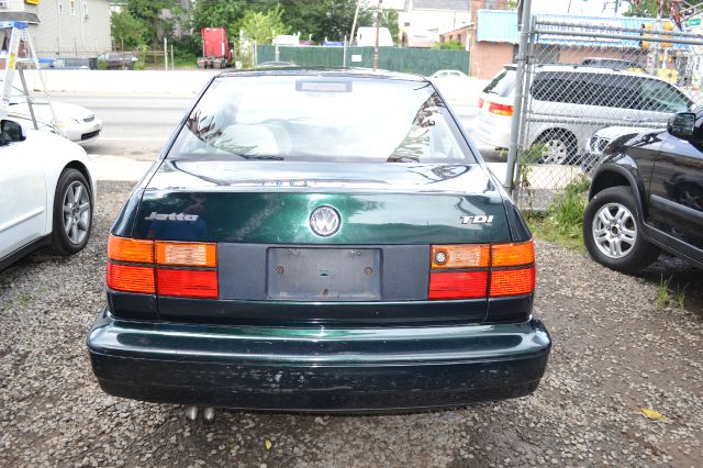 Volkswagen Jetta CD With MP3 Sedan