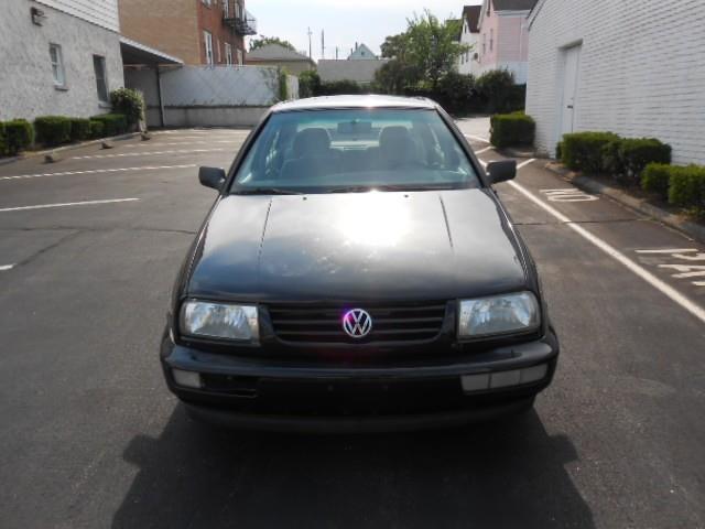Volkswagen Jetta 1998 photo 2