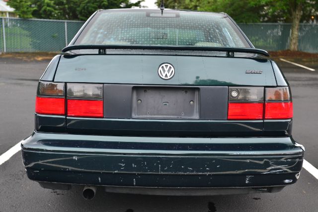 Volkswagen Jetta SE Crew Cab 4WD FFV Sedan