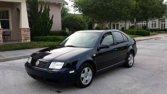 Volkswagen Jetta Quad Cab 4x2 Shortbox XLT Sedan