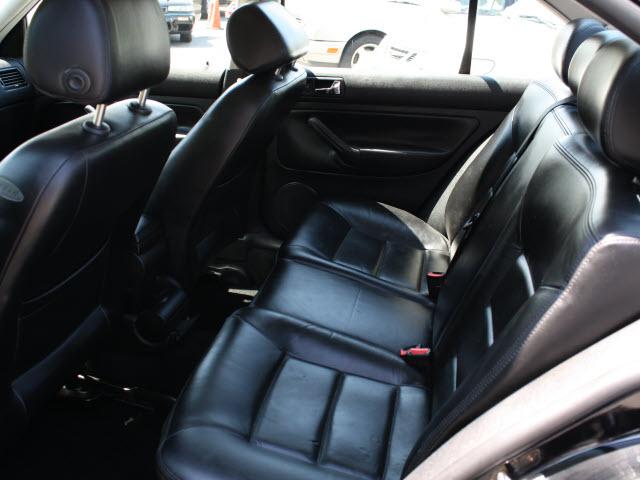 Volkswagen Jetta 2000 photo 2