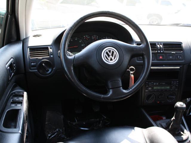 Volkswagen Jetta 2000 photo 3