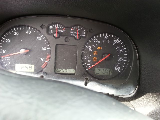 Volkswagen Jetta 2000 photo 1