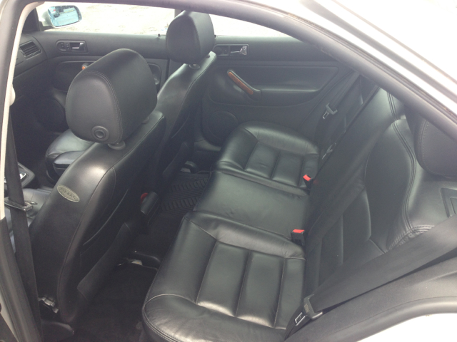 Volkswagen Jetta SE Crew Cab 4WD FFV Sedan