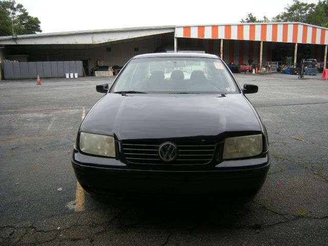 Volkswagen Jetta Quad Cab 4x2 Shortbox XLT Sedan