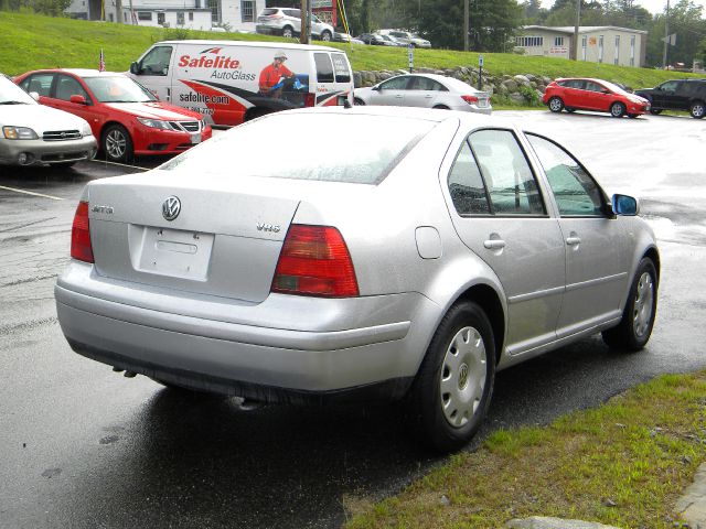 Volkswagen Jetta 2000 photo 1