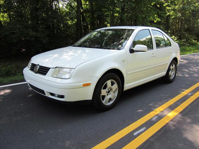 Volkswagen Jetta FWD 4dr Sport Sedan
