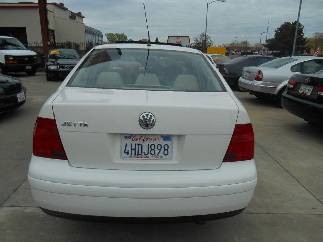 Volkswagen Jetta 2000 photo 1