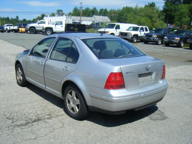 Volkswagen Jetta 2000 photo 2