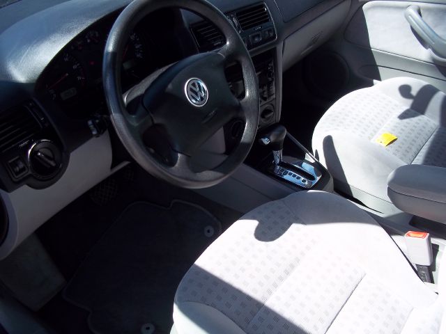 Volkswagen Jetta FWD 4dr Sport Coupe