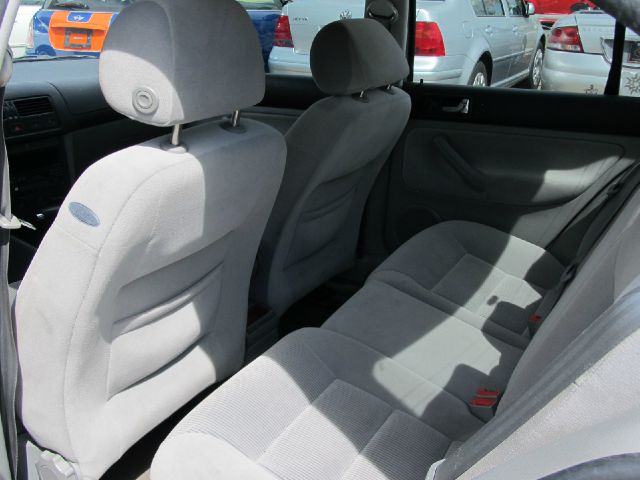 Volkswagen Jetta 2001 photo 2