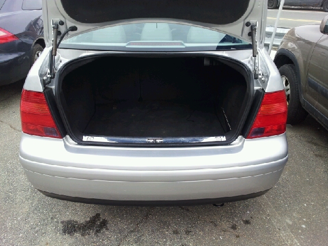 Volkswagen Jetta 2001 photo 1