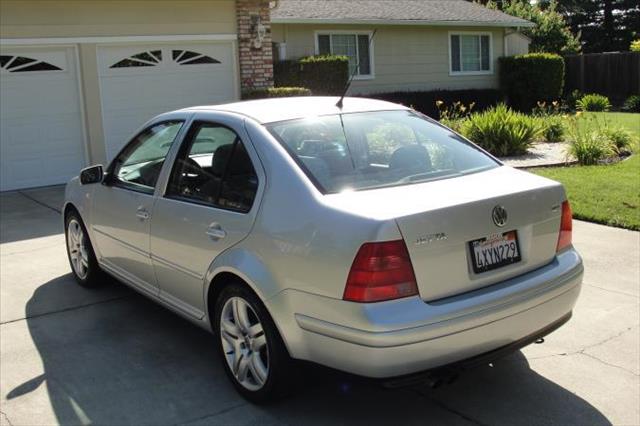 Volkswagen Jetta 2002 photo 1