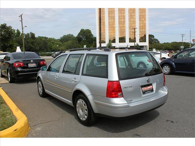 Volkswagen Jetta 2002 photo 2