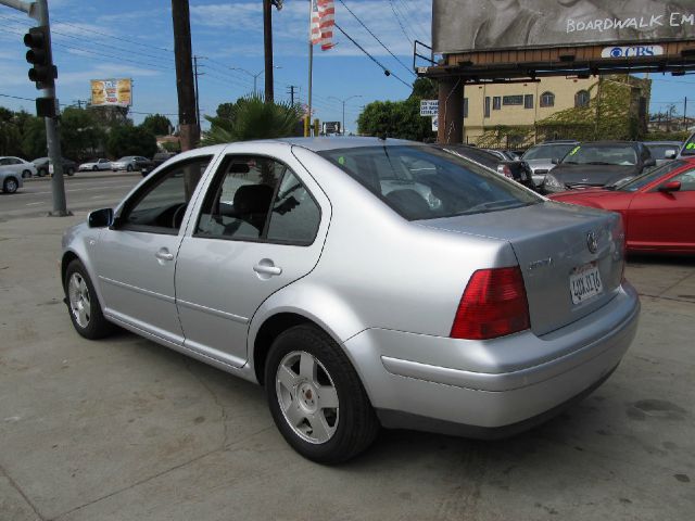 Volkswagen Jetta 2002 photo 2