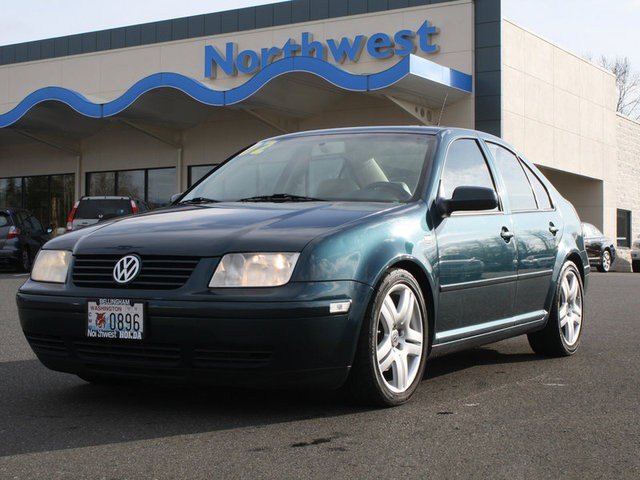 Volkswagen Jetta FWD 4dr Sport Unspecified