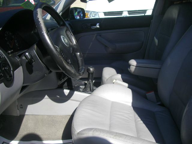 Volkswagen Jetta King Cab 4WD Sedan