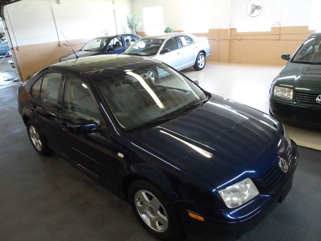 Volkswagen Jetta 4dr 112 WB AWD Sedan