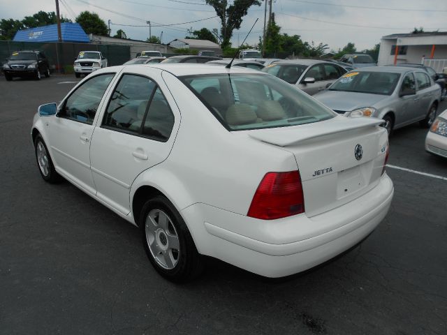 Volkswagen Jetta 2002 photo 21