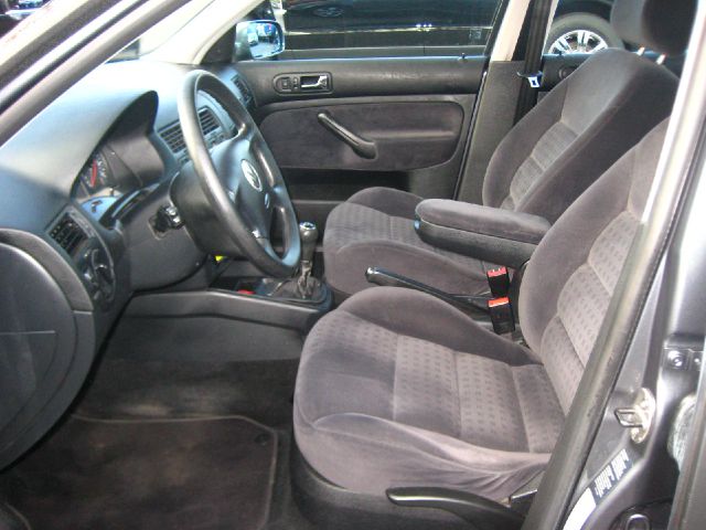 Volkswagen Jetta King Cab 4WD Sedan