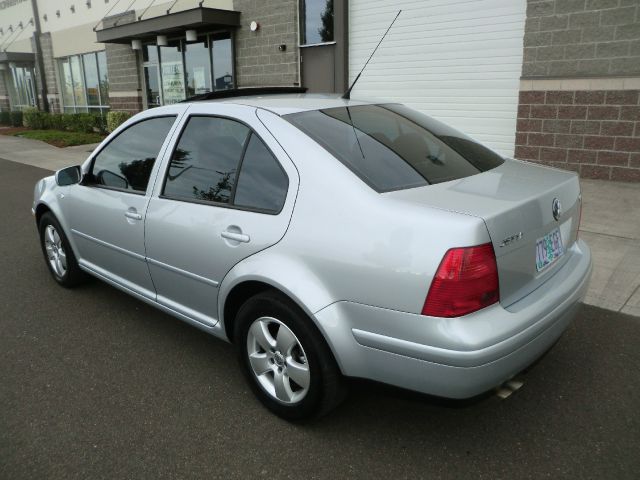 Volkswagen Jetta 2003 photo 1