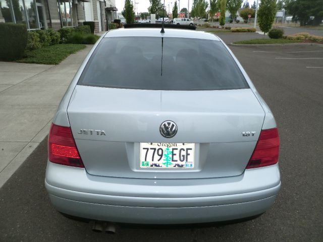 Volkswagen Jetta 2003 photo 2