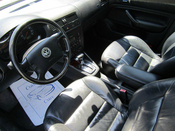 Volkswagen Jetta Quad Cab 4x2 Shortbox XLT Sedan