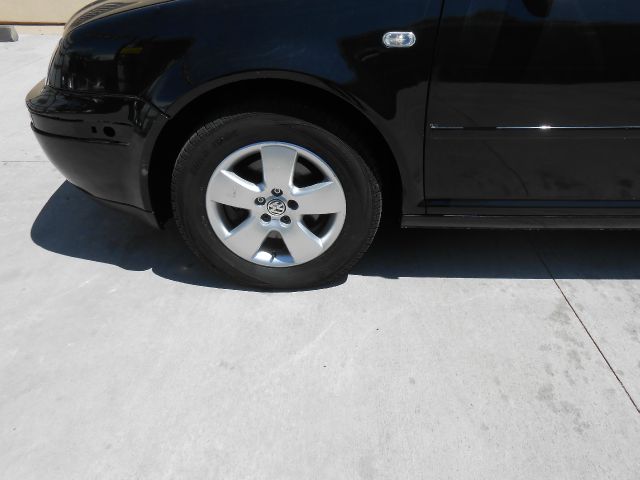 Volkswagen Jetta 2003 photo 13