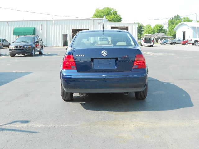 Volkswagen Jetta 2003 photo 2