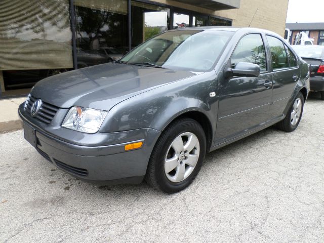 Volkswagen Jetta Quad Cab 4x2 Shortbox XLT Sedan