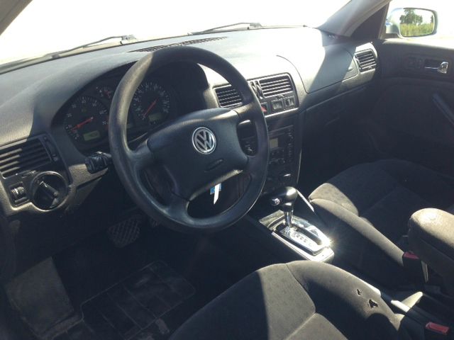 Volkswagen Jetta 2003 photo 2