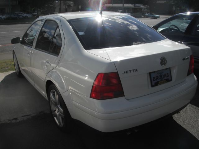 Volkswagen Jetta 2003 photo 1