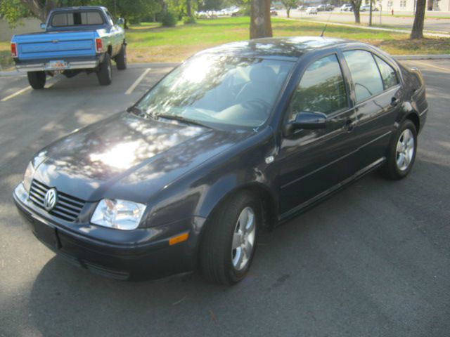 Volkswagen Jetta 2003 photo 2