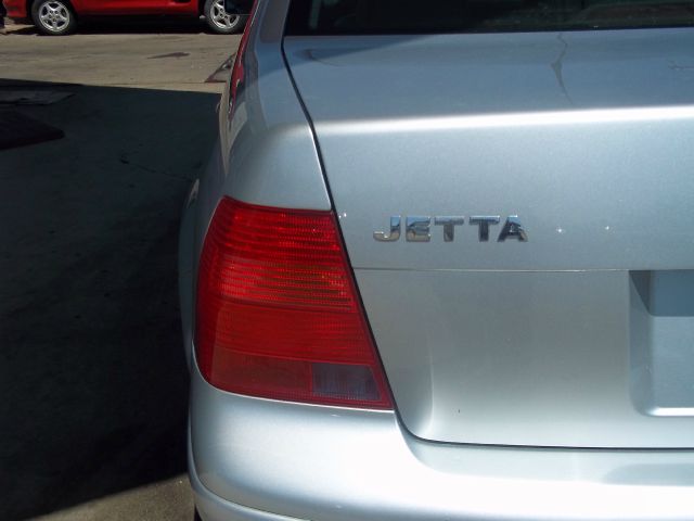 Volkswagen Jetta 2003 photo 10