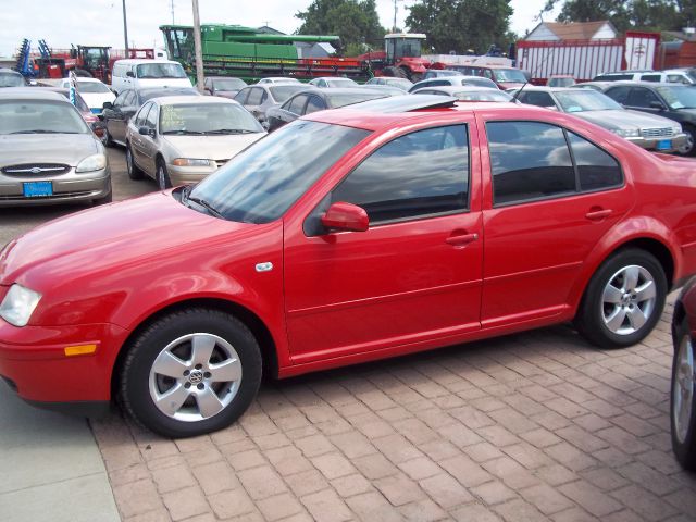 Volkswagen Jetta FWD 4dr Sport Sedan